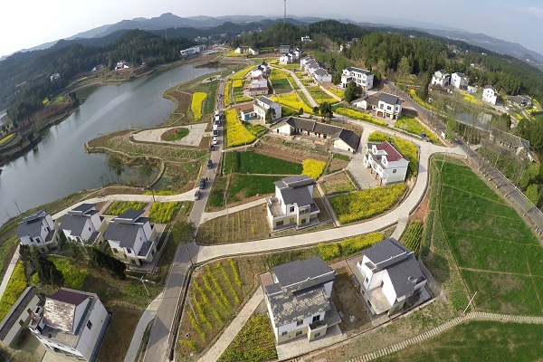 C:\Users\Administrator\Desktop\俯视苍溪永宁金兰图景   赵辉摄影2.jpg