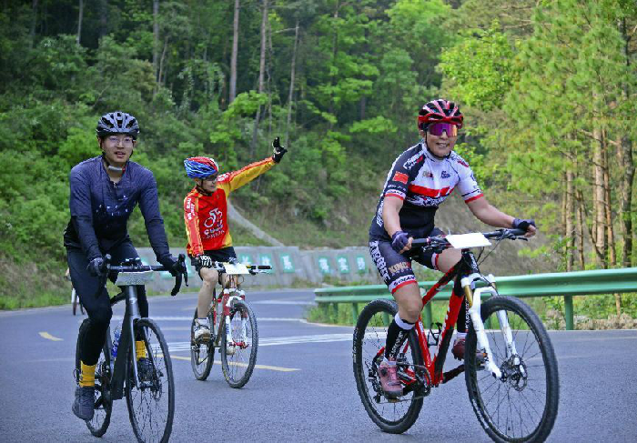 广元市利州区开展“强体魄·战疫情·迎五一”  全民健身系列活动