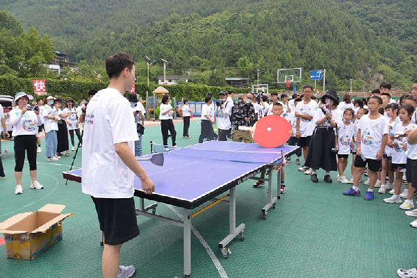 2022吉利梦想绿跑道杭州亚运会圆梦行动走进朝天