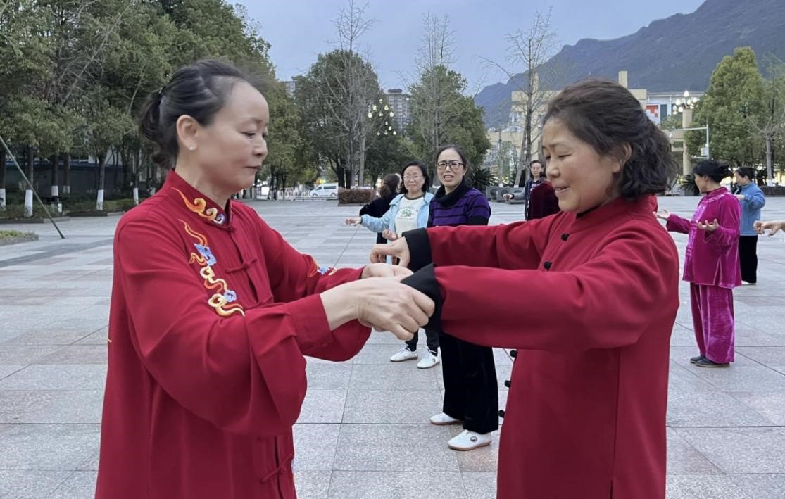 剑阁县积极开展老年人健身培训活动